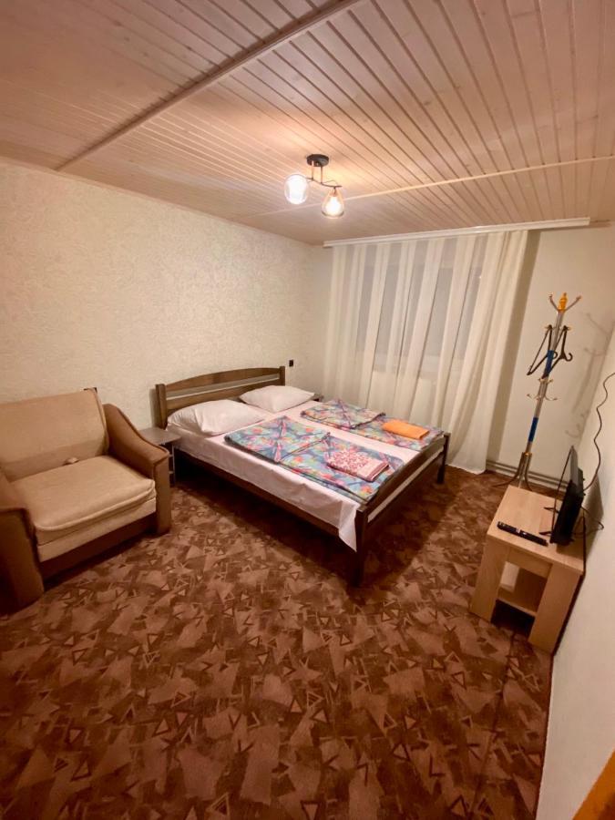 Hotel Pid Skeleyu Lazeshchyna Exterior foto